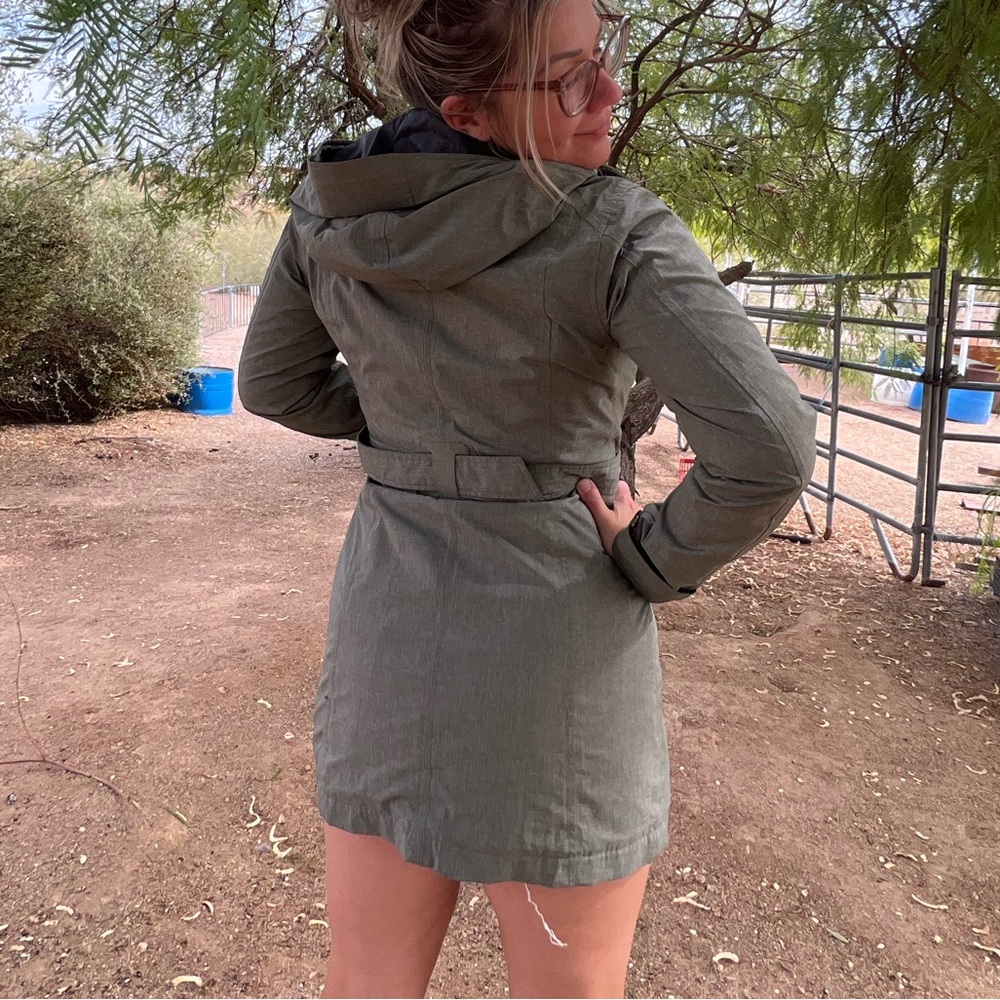🧥 REI Insulated Rain Jacket - Picture 4 of 16